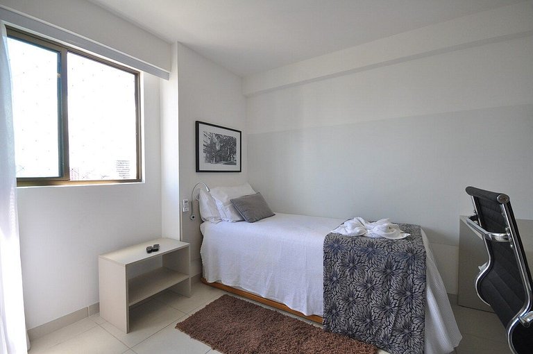 Flat de 2 quartos no Beach Class Conselheiro | BCC 605