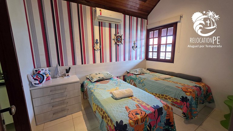Village 3 | Casa com 4Q Hidromassagem em Carneiros
