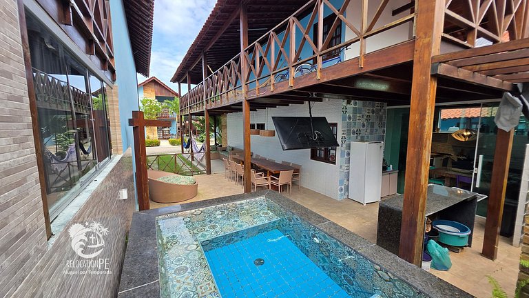 Village 3 | Casa com 4Q Hidromassagem em Carneiros